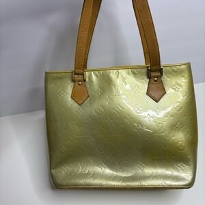 Louis Vuitton LV Hand Bag  Houston Green Vernis